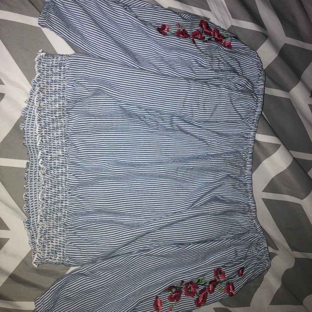 Hollister off the shoulder crop